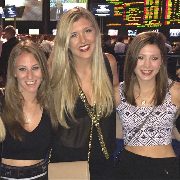 Top - Picture 2 of 2